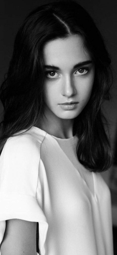 漂亮的黑白照壁纸